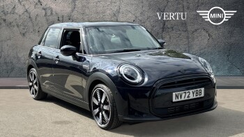 MINI Hatchback 1.5 Cooper Exclusive 5dr Auto Petrol Hatchback